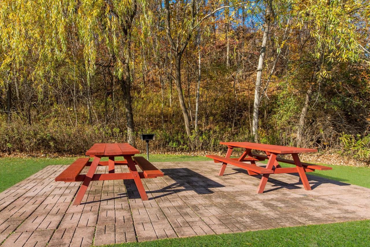 Surestay Plus Hotel By Best Western Highland Poughkeepsie Екстер'єр фото
